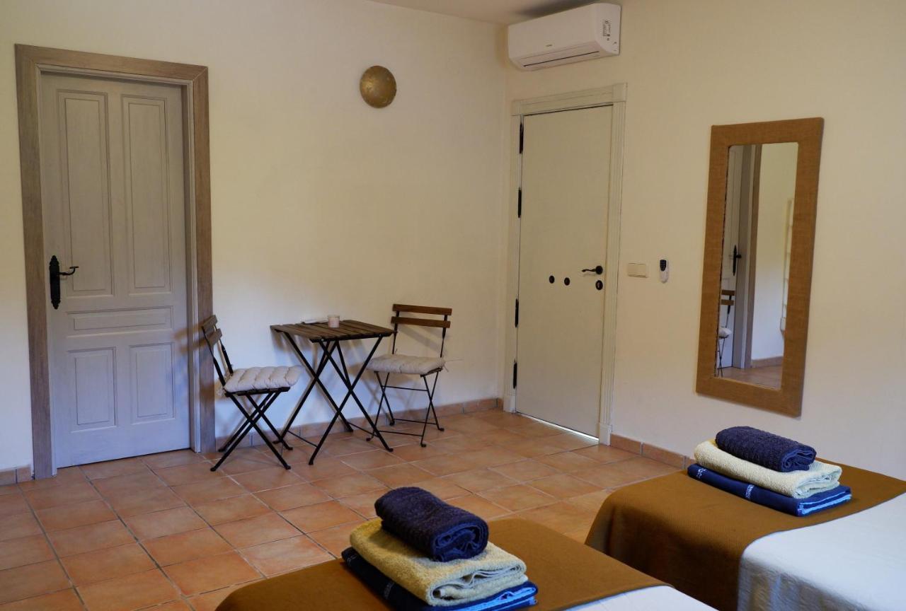 Vegan Guesthouse Finca Pereila Coín Exterior foto